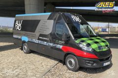 studio-ales-car-wrap-polep-aut-celopolep-polepaut-alunad-reklama-na-dodavku-iveco-folie-na-auto-2-scaled
