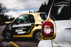 studio-ales-car-wrap-polep-aut-design-reklama-na-auto-goldfingers-smart-two-wrap-avery-chrome-7-scaled