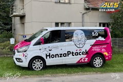 studio-ales-car-wrap-polep-aut-polepaut-honza-ptacek-reality-kpmf-magenta-reklama-folie-na-auto-2