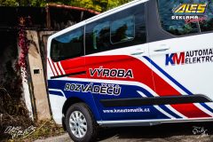 studio-ales-car-wrap-polep-aut-celopolep-polepaut-km-automatik-elektro-reklama-na-ford-custom-6-scaled