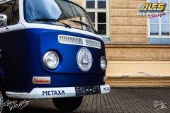 studio-ales-car-wrap-polep-aut-celopolep-reklama-na-auto-vw-t1-metaxa-avery-night-blue-metallic-3-scaled