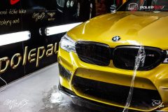studio-ales-car-wrap-polep-aut-celopolep-polepaut-bmw-m5-stoneprotect-ochranna-laku-polyuret-7-scaled