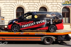 car-wrap-design-studio-ales-polep-aut-reklama-na-auto-polep-aut-terezsky-dvur-rottweiler-3-scaled