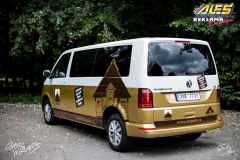 studio-ales-polep-aut-car-wrap-design-kypylar-vw-multivan-avery-gold-metallic-4-scaled