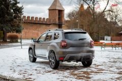 studio-ales-car-wrap-polep-aut-celopolep-polepaut-dacia-duster-avery-dark-basalt-satin-folie-na-aut_resize-1