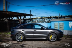 studio-ales-car-wrap-polep-aut-celopolep-polepaut-porsche-cayenne-avery-dark-basalt-satin-6